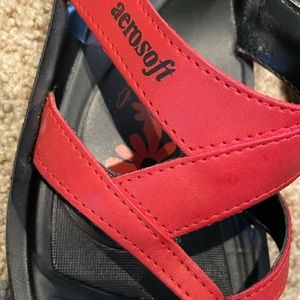 Aerosoft sandals